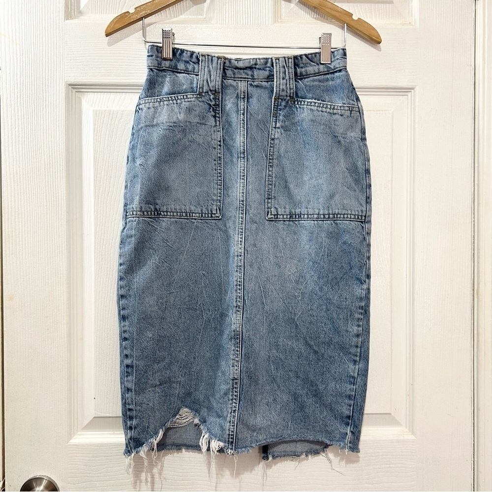 We The Free Elisa Denim Jean Pencil Skirt Back Slit Blue Size 0 - Picture 2 of 8